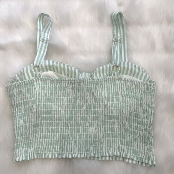 Lily Rose Button Detail Molded Cup Tank Top (S) - Picture 6 of 7